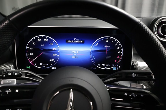 Mercedes-Benz GLC300 de 13 of 24