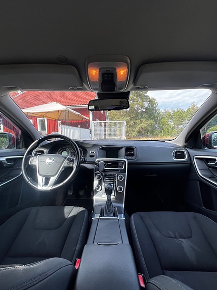Volvo V60 7 of 9