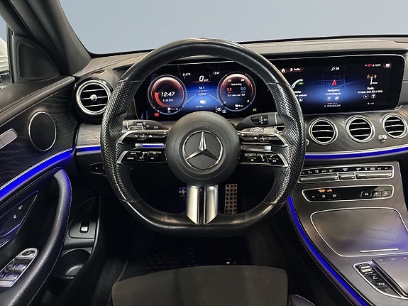 Mercedes-Benz E300 3 of 15