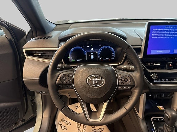 Toyota Corolla Cross 9 of 11