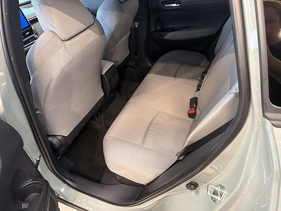 Toyota Corolla Cross 7 of 11