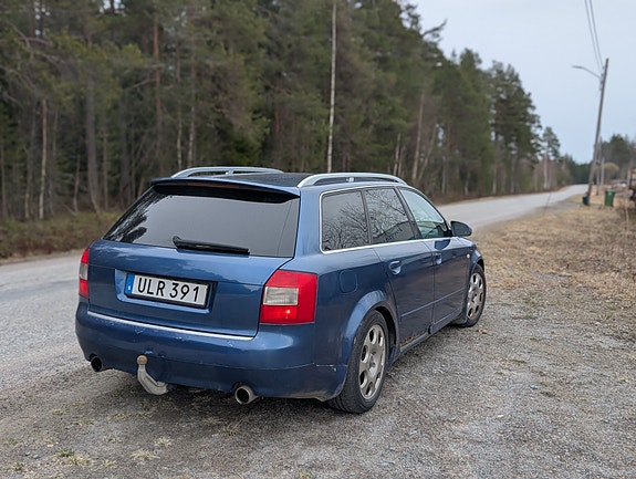 Audi A4 6 of 8