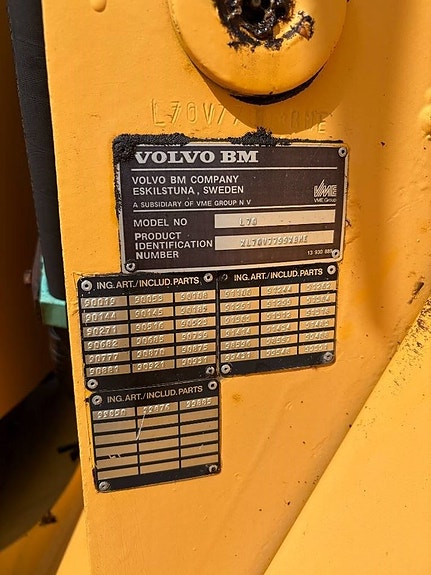 Volvo BM L 70 8 of 9