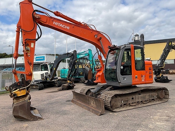 Hitachi ZX 135 US 2 of 12