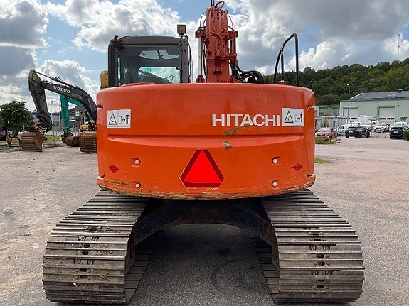 Hitachi ZX 135 US 9 of 12