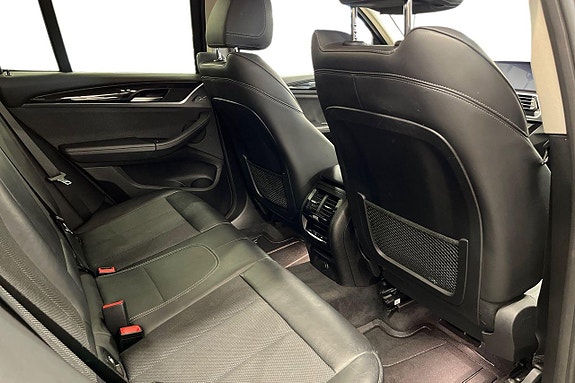 BMW X3 20 of 23