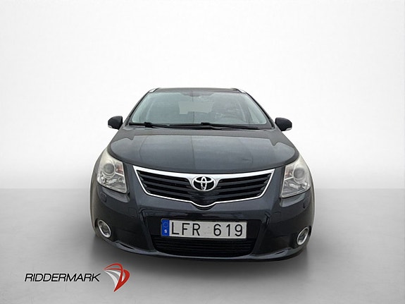 Toyota Avensis 2 of 25