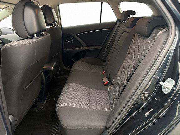 Toyota Avensis 20 of 25