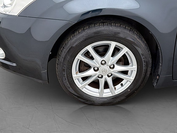 Toyota Avensis 22 of 25