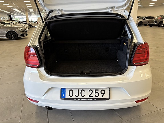 Volkswagen Polo 5 of 9