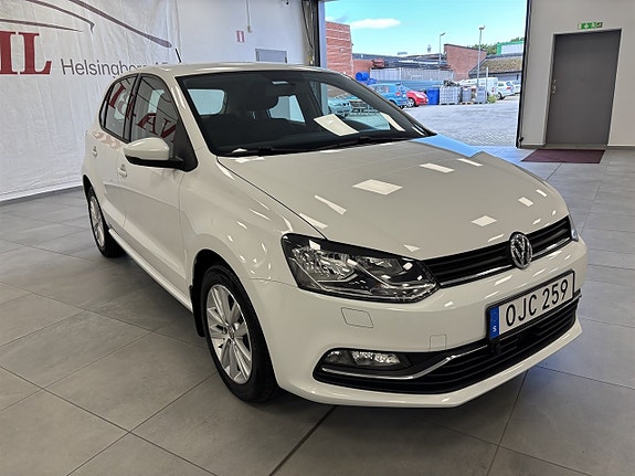 Volkswagen Polo 2 of 9