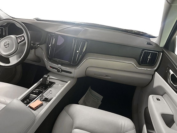 Volvo XC60 9 of 9