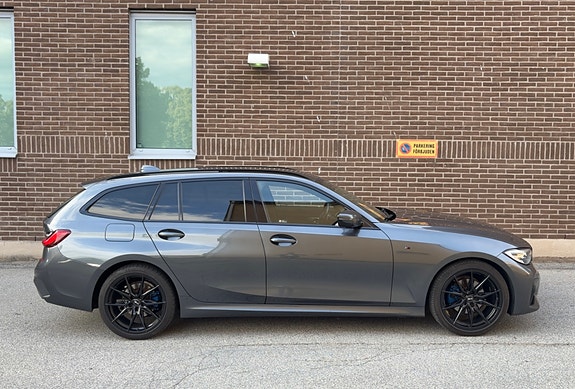 BMW 320d 4 of 17
