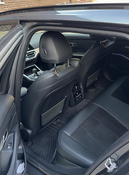 BMW 320d 15 of 17