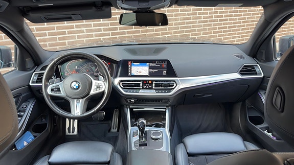 BMW 320d 13 of 17