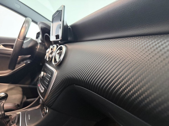 Mercedes-Benz A180 11 of 15
