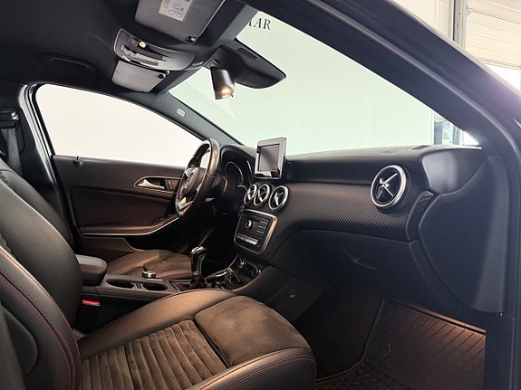 Mercedes-Benz A180 10 of 15