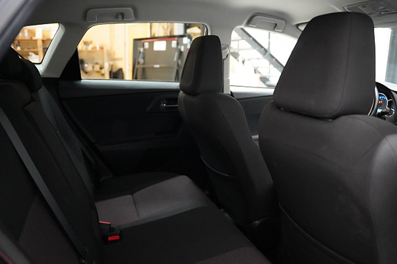 Toyota Auris 18 of 19