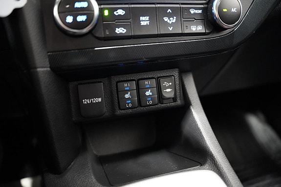 Toyota Auris 13 of 19