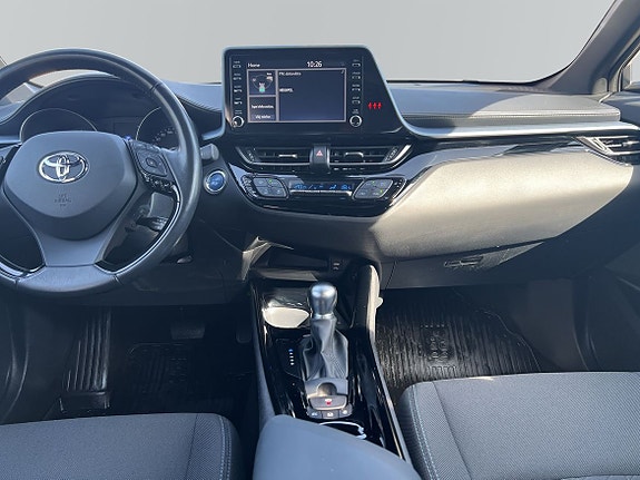 Toyota C-HR 8 of 10