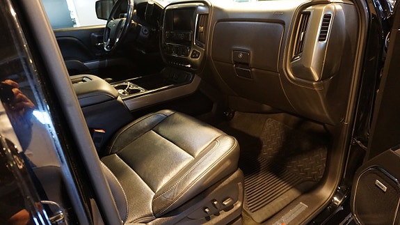 Chevrolet Silverado 1500 10 of 20