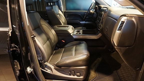 Chevrolet Silverado 1500 9 of 20