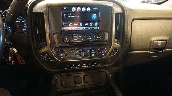 Chevrolet Silverado 1500 15 of 20