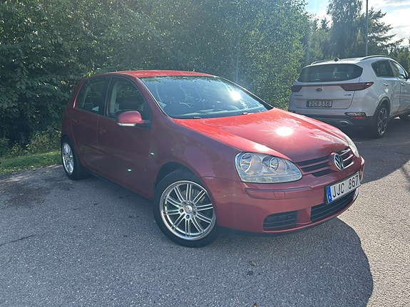 Volkswagen Golf V 3 of 11