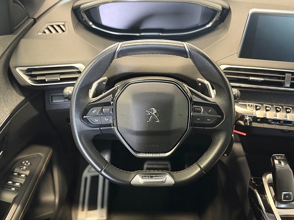 Peugeot 3008 11 of 12