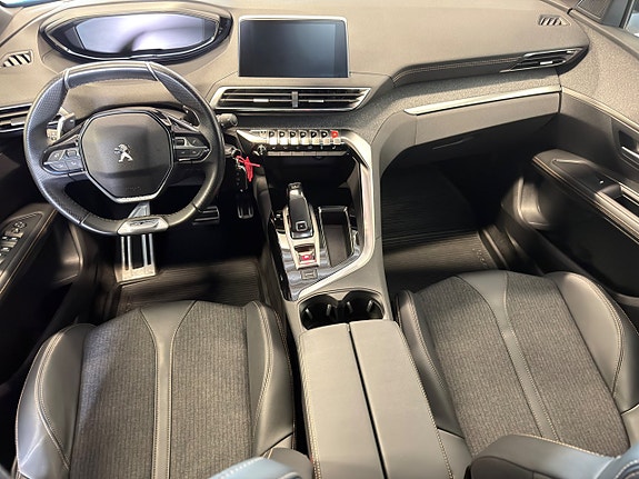 Peugeot 3008 10 of 12