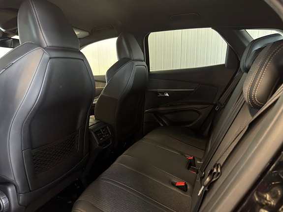 Peugeot 3008 9 of 12