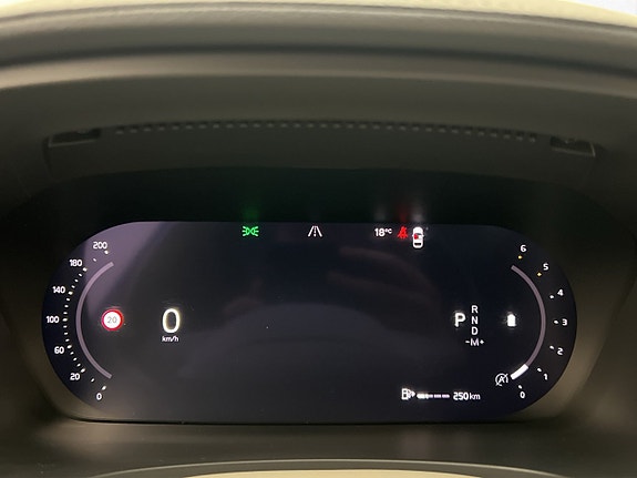Volvo V90 Cross Country 20 of 30