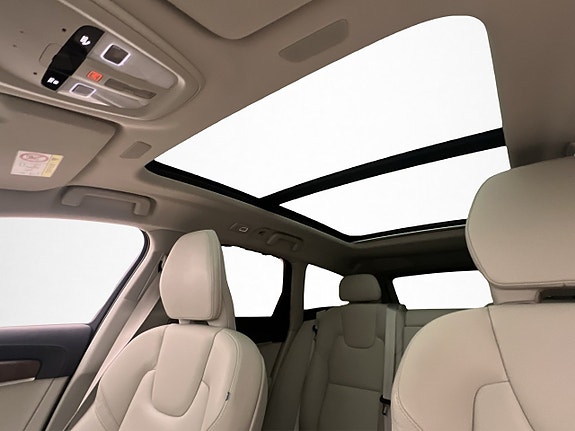 Volvo V90 Cross Country 15 of 30