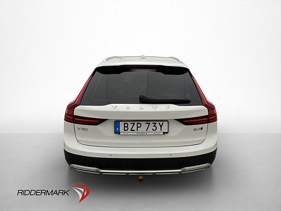 Volvo V90 Cross Country 7 of 30