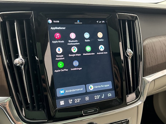 Volvo V90 Cross Country 24 of 30