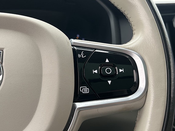 Volvo V90 Cross Country 21 of 30