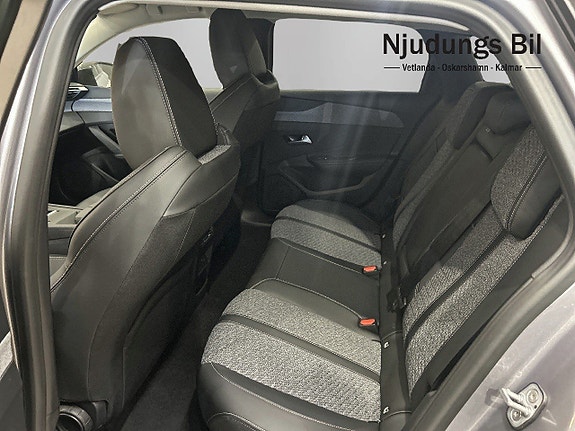Peugeot 308 SW 7 of 10