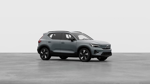 Volvo EX40 22 of 30