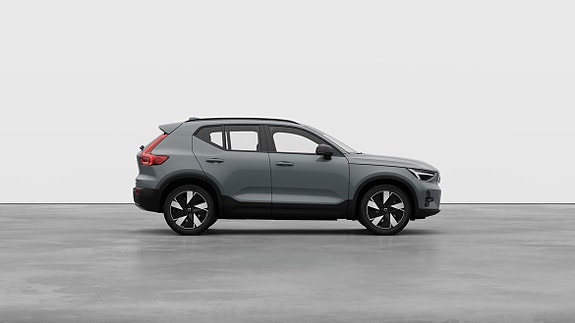Volvo EX40 20 of 30