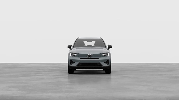 Volvo EX40 17 of 30