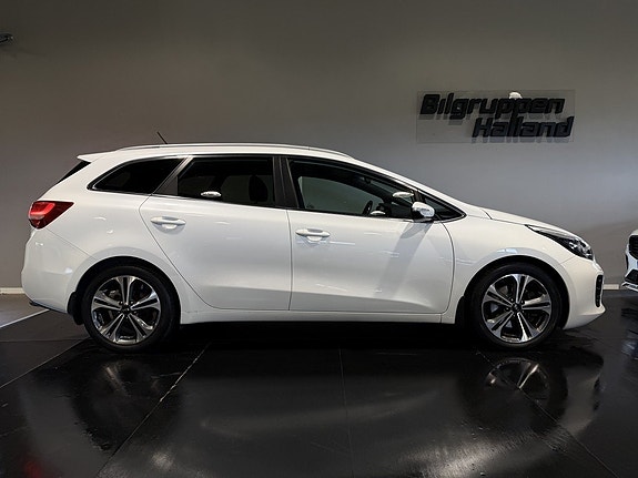 Kia Ceed 7 of 26