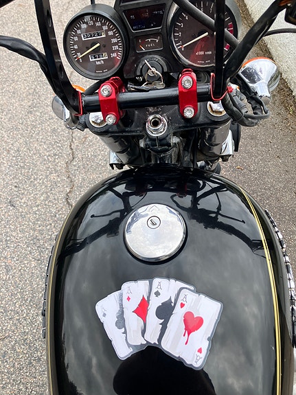 Suzuki 750 gsx L 3 of 4