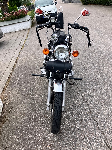 Suzuki 750 gsx L 4 of 4