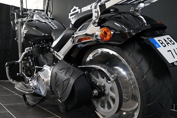 Harley-Davidson FLFBS Fat Boy Vance & Hines 7 of 10