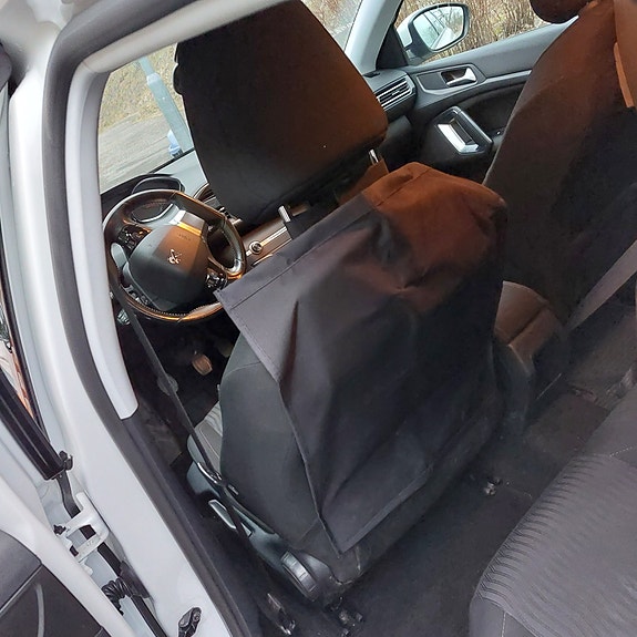 Peugeot 308 SW 4 of 5