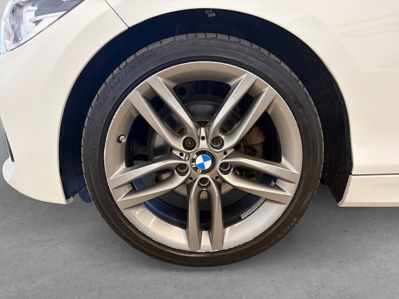 BMW 120 8 of 20