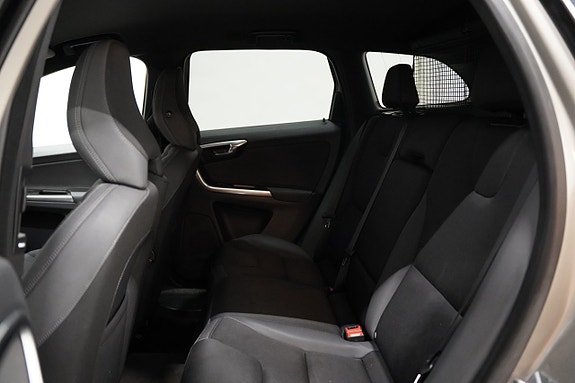Volvo XC60 17 of 20