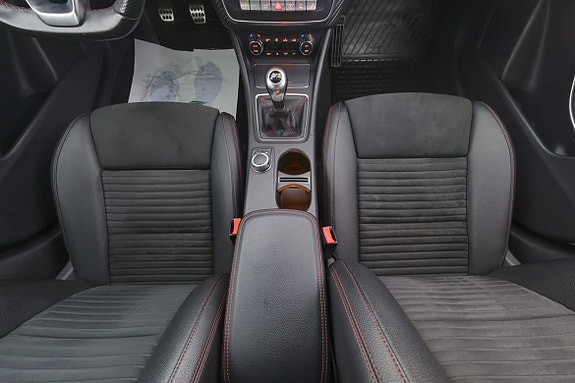 Mercedes-Benz A180 9 of 15