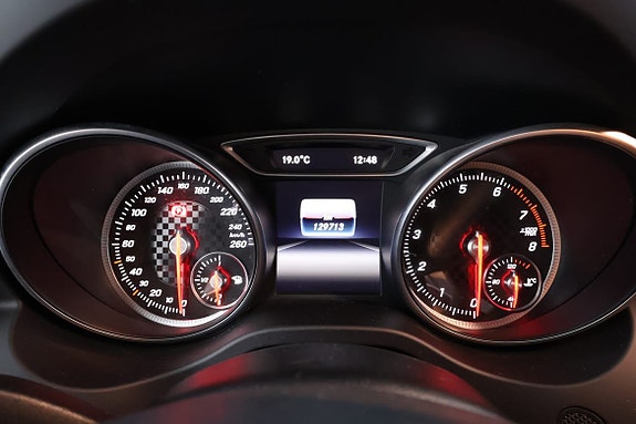 Mercedes-Benz A180 11 of 15
