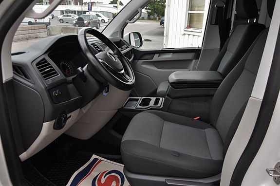 Volkswagen Transporter 5 of 15